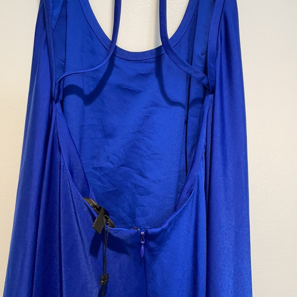 Dress - Picture 5 of 9